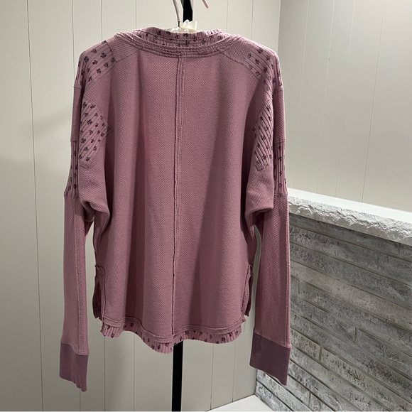 Free People Heart To Heart Daytime Fireworks Pink Floral Patch Thermal Top M - Picture 3 of 5